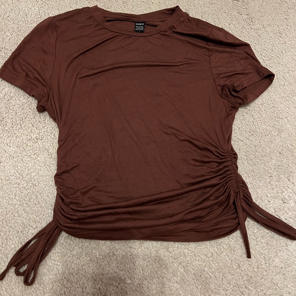 Women’s SHEIN Brown Cropped Tee